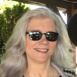 Meet your Posher, Joan